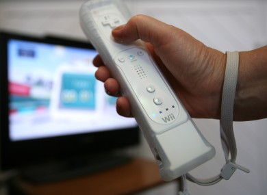Playing basic balance games using the board of the Nintendo Wii can reduce the risk of falls in older people.