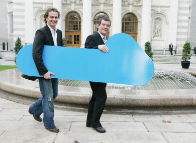 Noel Dempsey launches the campaign with Daithí O'Sé in 2006.