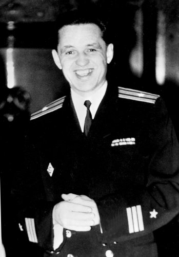 http://f3.thejournal.ie/media/2013/03/british-espionage-the-profumo-case-eugene-ivanov-london-1963-349x500.jpg